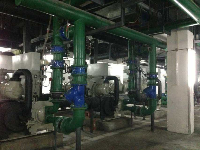 某地下室重慶閥門改造用到重慶蝶閥，重慶壓力表，重慶橡膠軟接頭，重慶溫度計(jì)，重慶電動(dòng)二通閥，重慶保溫材料，重慶過濾器，重慶止回閥，重慶水泵，重慶減震器等
